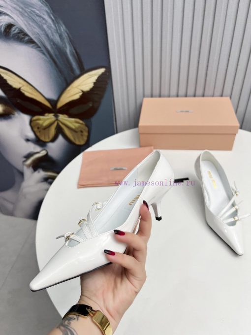 The miumiu cat follow-up shoes feature a brand new and super beautiful decoration, full of fvpwj51s2 - Image 8
