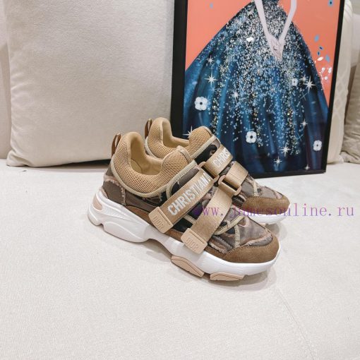 Classic series casual style Velcro sneakers, this D-Wander sports shoe showcases a modern ury3wb8g30 - Image 5