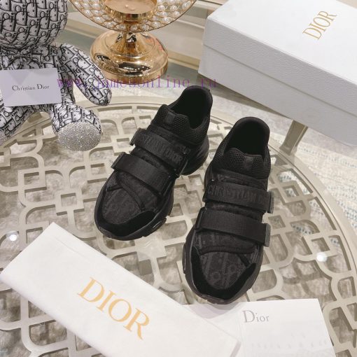 Dior Classic Series Casual Velcro Sneakers, this D-Wander sneaker showcases a modern urban smrmuaam2 - Image 3