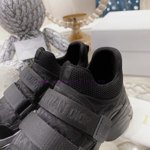 Dior Classic Series Casual Velcro Sneakers, this D-Wander sneaker showcases a modern urban smrmuaam2 - Image 8