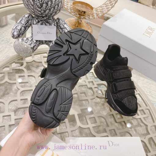 Dior Classic Series Casual Velcro Sneakers, this D-Wander sneaker showcases a modern urban smrmuaam2 - Image 10