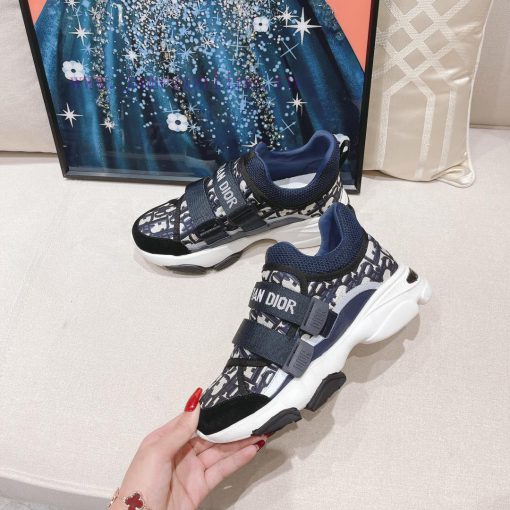 Dior Classic Series Casual Velcro SneakersThis D-Wander sports shoe showcases a modern urban7xyzl9c3 - Image 5