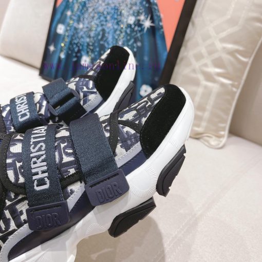 Dior Classic Series Casual Velcro SneakersThis D-Wander sports shoe showcases a modern urban7xyzl9c3 - Image 8