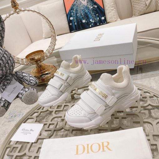 Dior Classic Series Leather Velcro Casual SneakersThis D-Wander sports shoe showcases a modevlz74r0s - Image 2
