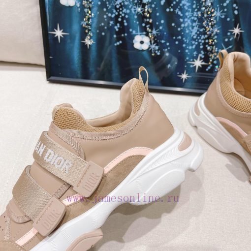 Dior Classic Series Leather Velcro Casual SneakersThis D-Wander sports shoe showcases a model5y5xxxv - Image 9