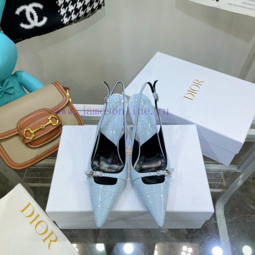 Price not negotiableDIOR 𝟐𝟎𝟐𝟐𝟐/𝐒𝐒𝐧𝐞𝐰 Spring/Summer New Products Middle aged Embroidered Highsqus4xtr