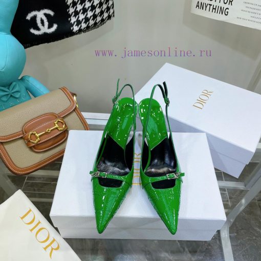 Price not negotiableDIOR 𝟐𝟎𝟐𝟐𝟐/𝐒𝐒𝐧𝐞𝐰 Spring/Summer New Products Middle aged Embroidered Highlk427uuu
