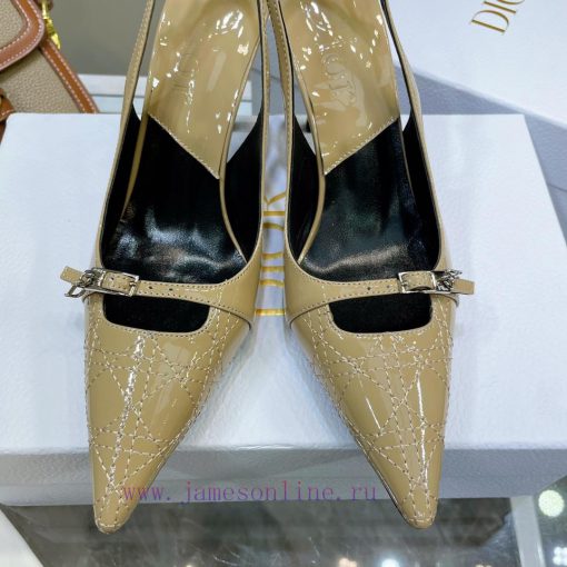Price not negotiableDIOR 𝟐𝟎𝟐𝟐𝟐/𝐒𝐒𝐧𝐞𝐰 Spring/Summer New Products Middle aged Embroidered High9h02rm3r - Image 3