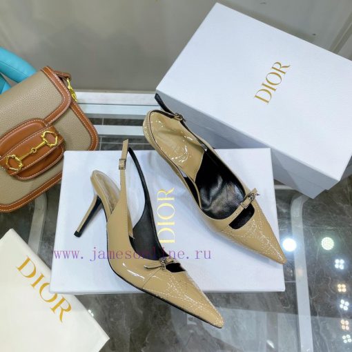 Price not negotiableDIOR 𝟐𝟎𝟐𝟐𝟐/𝐒𝐒𝐧𝐞𝐰 Spring/Summer New Products Middle aged Embroidered High9h02rm3r - Image 8