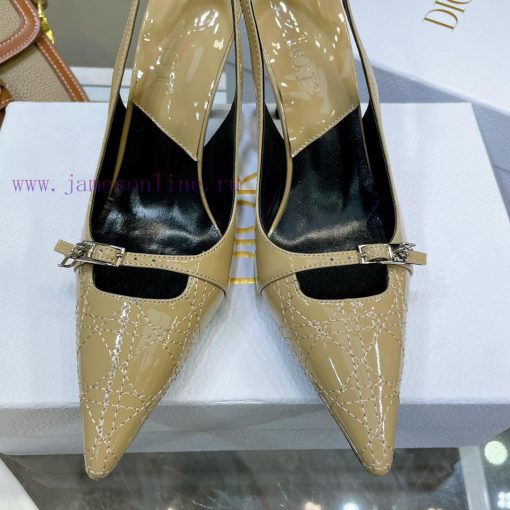 Price not negotiableDIOR 𝟐𝟎𝟐𝟐𝟐/𝐒𝐒𝐧𝐞𝐰 Spring/Summer New Products Middle aged Embroidered High9h02rm3r - Image 9
