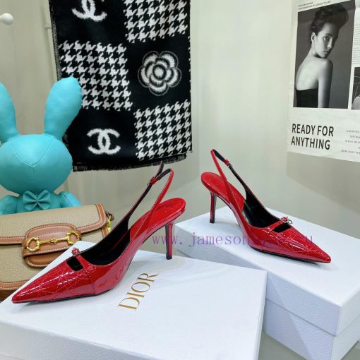 Price not negotiableDIOR 𝟐𝟎𝟐𝟐𝟐/𝐒𝐒𝐧𝐞𝐰 Spring/Summer New Products Middle aged Embroidered High6fnk89hz - Image 4