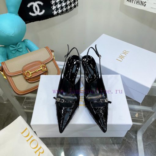 Price not negotiableDIOR 𝟐𝟎𝟐𝟐𝟐/𝐒𝐒𝐧𝐞𝐰 Spring/Summer New Products Middle aged Embroidered Highay57jbfg - Image 2