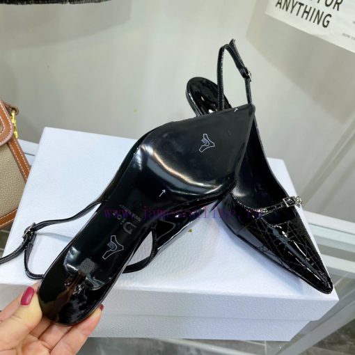 Price not negotiableDIOR 𝟐𝟎𝟐𝟐𝟐/𝐒𝐒𝐧𝐞𝐰 Spring/Summer New Products Middle aged Embroidered Highay57jbfg - Image 5