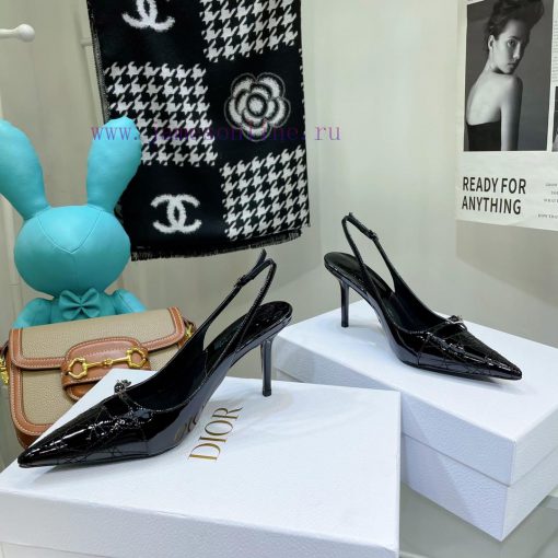 Price not negotiableDIOR 𝟐𝟎𝟐𝟐𝟐/𝐒𝐒𝐧𝐞𝐰 Spring/Summer New Products Middle aged Embroidered Highay57jbfg - Image 8
