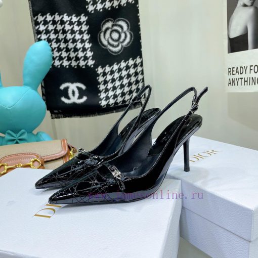 Price not negotiableDIOR 𝟐𝟎𝟐𝟐𝟐/𝐒𝐒𝐧𝐞𝐰 Spring/Summer New Products Middle aged Embroidered Highay57jbfg - Image 10