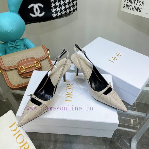 Price not negotiableDIOR 𝟐𝟎𝟐𝟐𝟐/𝐒𝐒𝐧𝐞𝐰 Spring/Summer New Products Middle aged Embroidered Highjvnjr5ro - Image 4