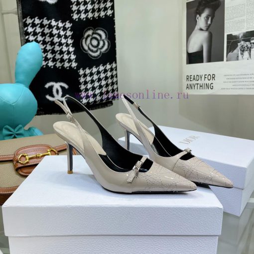 Price not negotiableDIOR 𝟐𝟎𝟐𝟐𝟐/𝐒𝐒𝐧𝐞𝐰 Spring/Summer New Products Middle aged Embroidered Highjvnjr5ro - Image 5