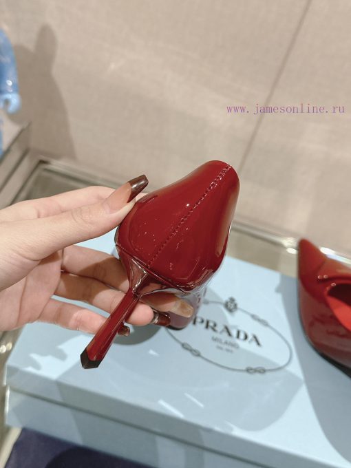 -24Ss Early Spring New Prada Stiletto ShoesThis patent leather high-heeled shoe presents a s6ze77e54 - Image 8