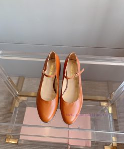 Miu's new thick heel Mary Jane single shoe show, the latest single shoe thick heel design inclqsdr6u