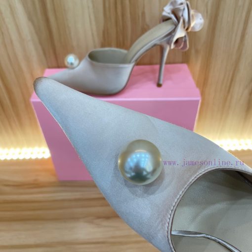 Magda Butrym, as the founder of the brand, has redefined femininity in her unique way. She cwl10ezel - Image 5