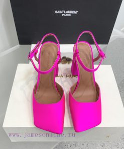 Amina Muaddi2024's new Charlotte series high heels have sharp edges and slanted square headsmtvyr3z6