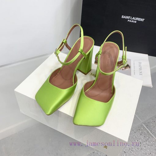 Amina Muaddi2024's new Charlotte series high heels have sharp edges and slanted square heads2ztwojhy - Image 4