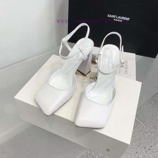 Amina Muaddi2024's new Charlotte series high heels have sharp edges and slanted square headssp1sycnj - Image 4