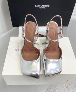 Amina Muaddi2024's new Charlotte series high heels have sharp edges and slanted square headswlqi11wa