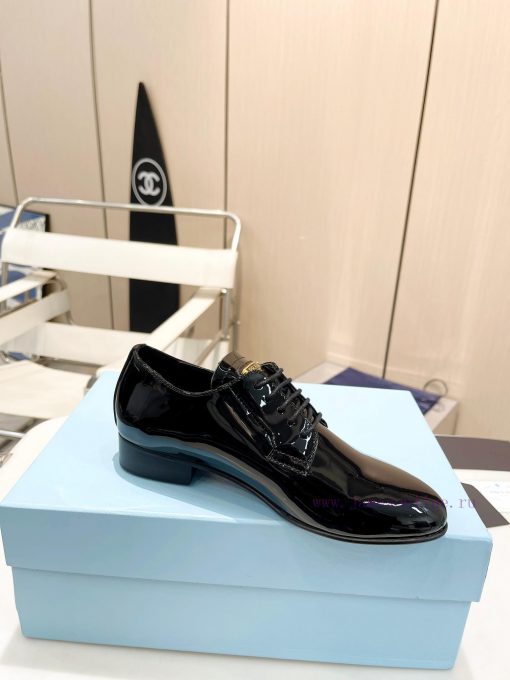 Top leather sole Prada launches new single shoe for 2024 early spring collection——————————PR52gek4gu - Image 7