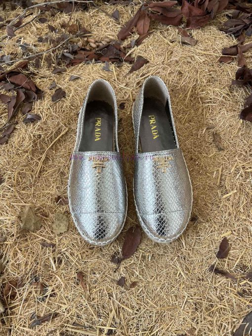 New productPrada snake patterned flat casual grass woven shoesNappa sheepskin material for ujzbj2vqi