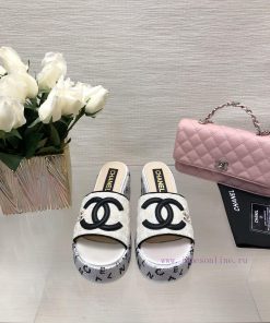 Chanel 24p Spring/Summer New Product Thick Bottom Full Diamond Dragging Lazy One Line Slippey2goz3o6