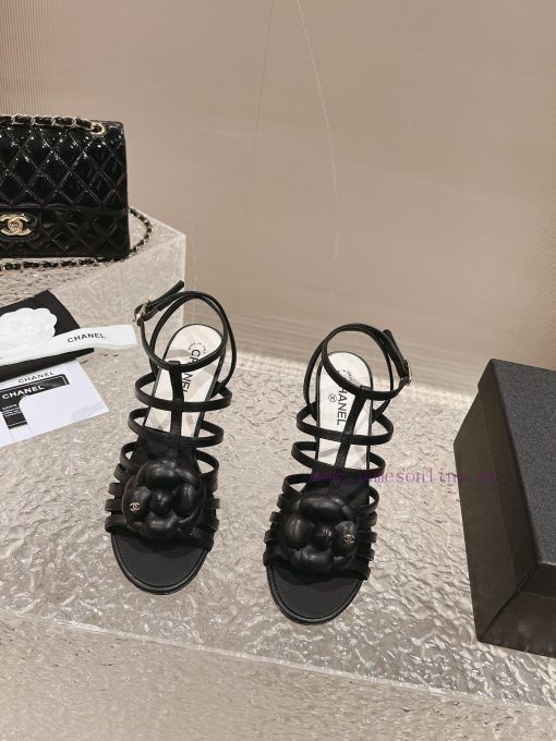 Spot sale𝐂𝐡 * 𝐧𝐞𝐥 23 Top selling productAuthentic gradeShoe upper sheepskinInner sheepskinFovfuc0fyl