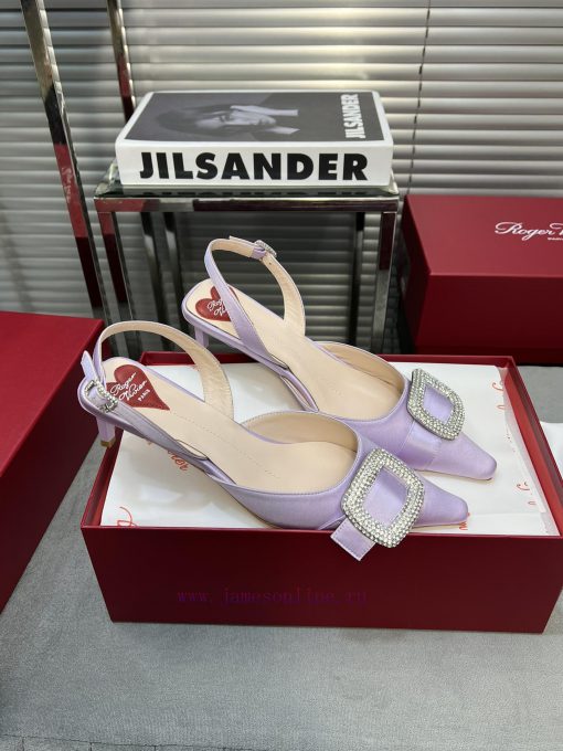 Top tierRV pointed rhinestone silk single shoeAll the craftsmanship is used to create a perfp2t5r2x6 - Image 9