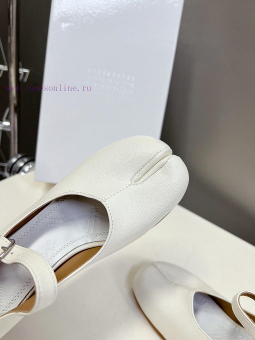 Maison Margiela MM6 tabi split toe shoes2024 New Product Best Buyer Purchasing 11 Perfect Reb2aa26op - Image 8
