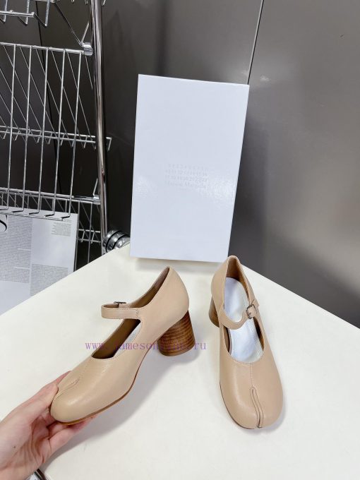 Maison Margiela MM6 tabi split toe shoes2024 New Product Best Buyer Purchasing 11 Perfect Res1qx0ana - Image 5