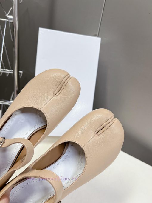 Maison Margiela MM6 tabi split toe shoes2024 New Product Best Buyer Purchasing 11 Perfect Res1qx0ana - Image 10