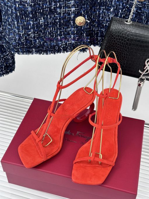 Salvatore Ferragamo 24S Spring/Summer New SandalsThe shoe upper is made of lambskinMixed shev4utksof - Image 3