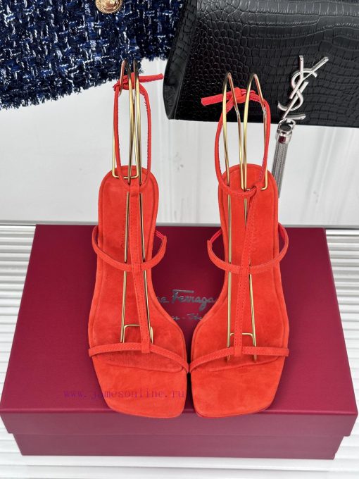 Salvatore Ferragamo 24S Spring/Summer New SandalsThe shoe upper is made of lambskinMixed shev4utksof - Image 5