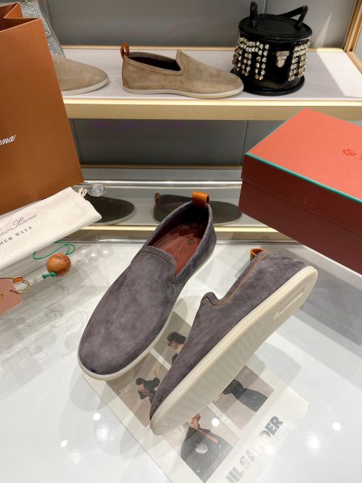 Loro Piana * purchased the original version 11 and replicated it on April 24, 1924. The exisy921fn8v - Image 3