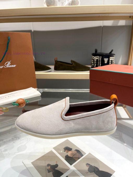 Loro Piana * purchased the original version 11 and replicated it on April 24, 1924. The exisnc0r375f - Image 6