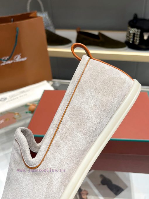 Loro Piana * purchased the original version 11 and replicated it on April 24, 1924. The exisnc0r375f - Image 9