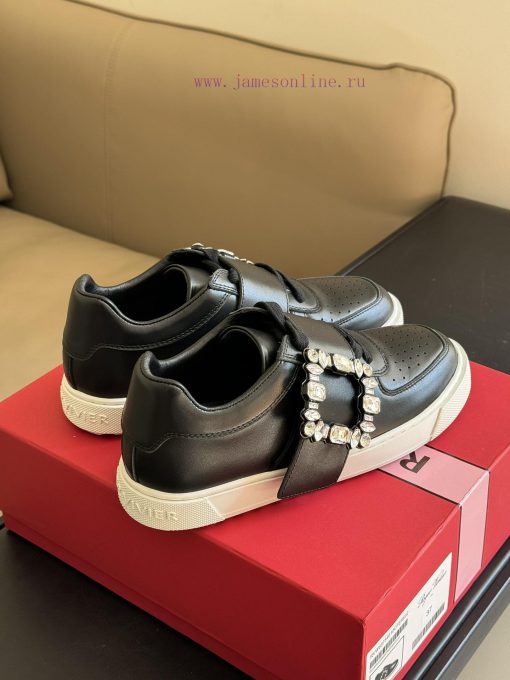 roger vivier ss24 new arrival-～RV 24 Spring/Summer Diamond Button White Shoes New ProductMadin6lm40r - Image 4