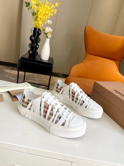 Men's styleBurberry 2023 popular low cut sports shoes, made with the latest hot stamping tecgzgnabs0
