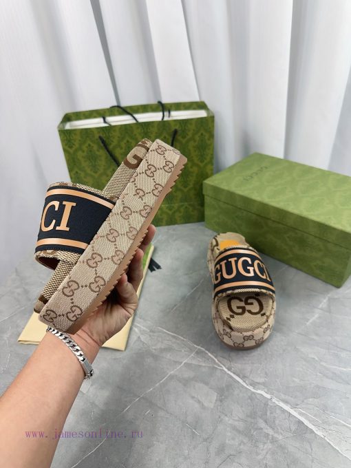 2024 GucciGucci's latest limited edition thick soled slippers of top quality are available fwwc86ers - Image 10