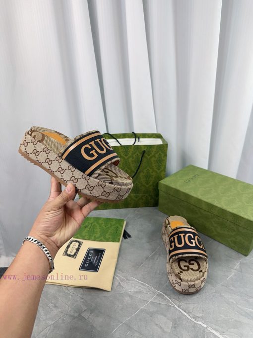 2024 GucciGucci's latest limited edition thick soled slippers of top quality are available fwwc86ers - Image 12