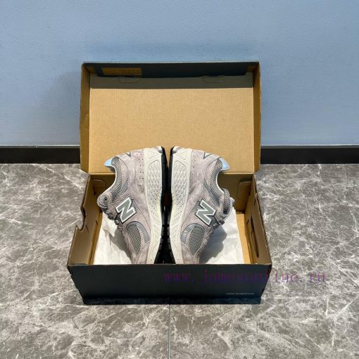Top of the line New Balance NB 2002R Yuanzu Grey, just like our 2002R men's fashion sneakerst9fr88of - Image 8