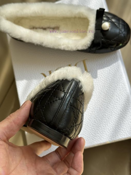 Dior SS24 Princess ShoesIt's absolutely stunning, princess exclusive shoesThe inner fur is iy33wkf72 - Image 8