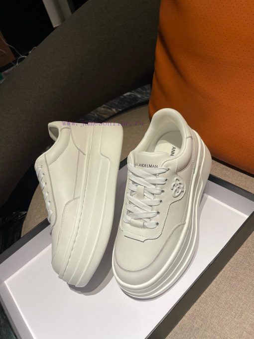 ANN DEMEUEMEES * * * New Products 𝟐𝟒𝐀𝐖Thick soled retro white shoes come with a 6cm height imi48ol4q - Image 5