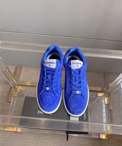 Chanel's new punched solid color casual board shoes are classic and versatileUpper, cow suediys5ft1k