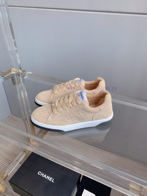 Chanel's new punched solid color casual board shoes are classic and versatileUpper, cow suedmftjcsj5 - Image 4